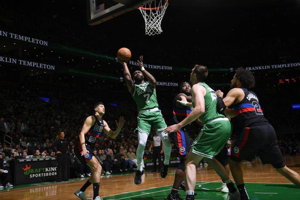 而成为舆论 而成为舆论